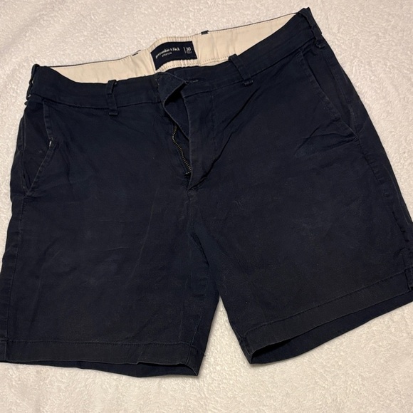 Abercrombie & Fitch Navy Flat Front Shorts - Picture 1 of 3